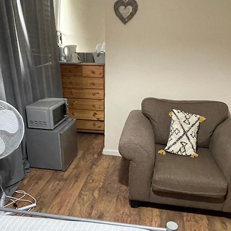 Comfortable Double Room London Exterior photo