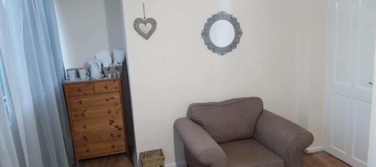 Comfortable Double Room London Exterior photo