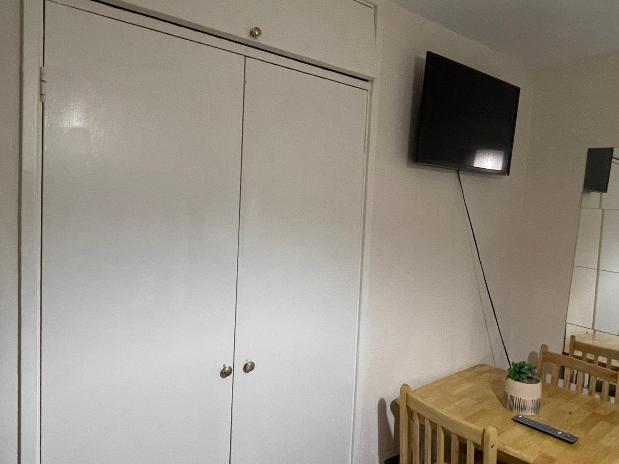 Comfortable Double Room London Exterior photo